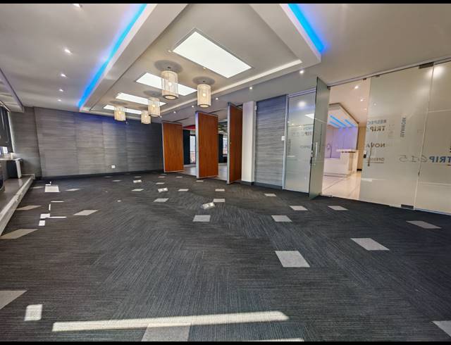 1,662M² OFFICE FOR SALE IN RANDJESPARK